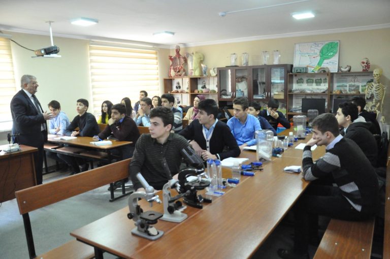 Lənkəran Dövlət Universitetində orta məktəb şagirdləri üçün açıq dərslər keçirilib –FOTO