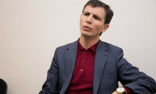 Zahid Orucun elmi işçi işlədiyi institut, vacib təhsil təklifləri  