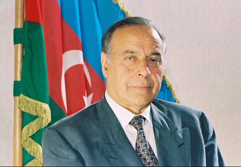 İlahiyyat İnstitutu Heydər Əliyev təqaüdü təsis etdi