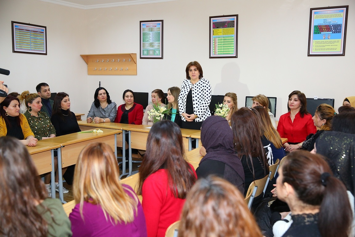 Valideynlər övladlarının oxuduqları məktəbin fəaliyyətini izlədilər - FOTOLAR