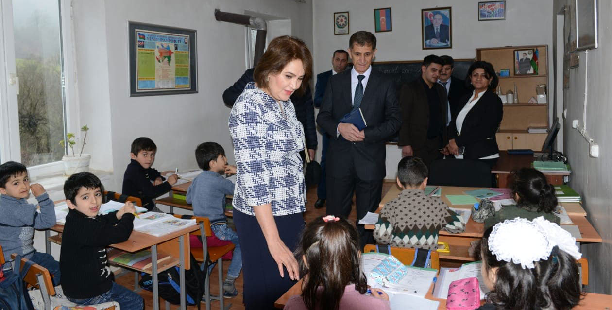 Nazir müavini Lerikdə 4 məktəbə baş çəkib - FOTOLAR  