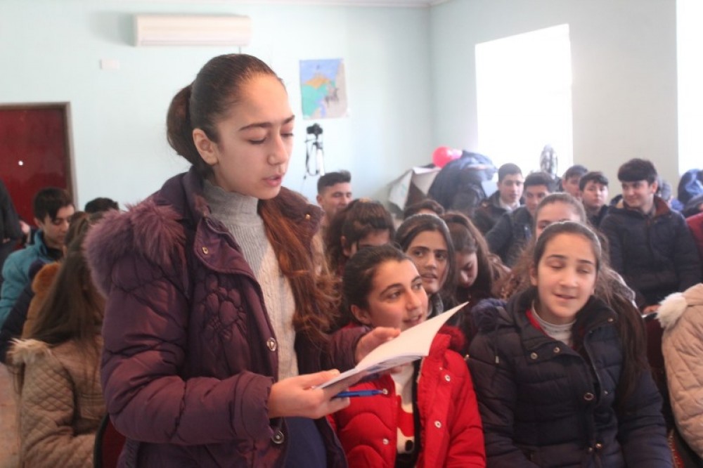 UNEC-in tələbəsi Qubanın Püstəqasım kənd məktəbində təlimlər keçib