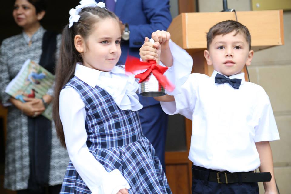 Lisey və gimnaziyalardan kənarda qalanların aqibəti, ödənişsiz qeydiyyat - I siniflərə qəbulla bağlı suallar