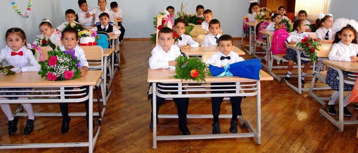 I sinfə qəbul olunan uşaq üçün yaxın qohumu qeydiyyatdan keçə bilər? - RƏSMİ CAVAB  