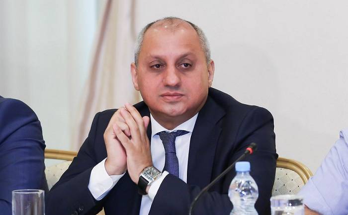 Hüquqşünasdan dövlət qulluğuna qəbulla bağlı maraqlı təklif - 
