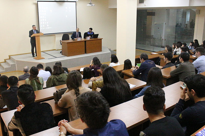 Azərbaycan Universitetində 31 mart hadisələri anılıb - FOTO