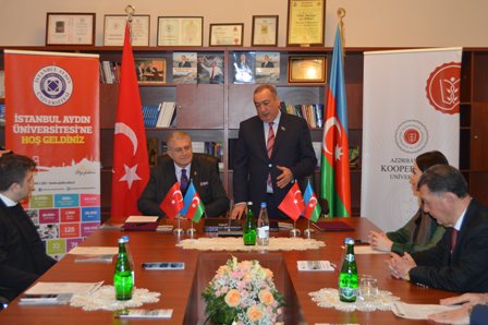 İki rektor əməkdaşlıq haqqında protokol imzaladı