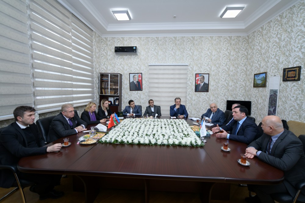 İstanbul Aydın Universitetinin nümayəndə heyəti ADNSU-da olub