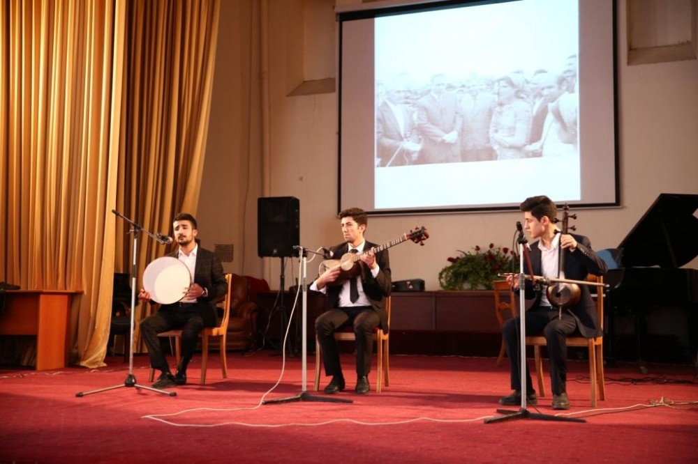 ADPU-da bədii yaradıcılıq müsabiqə-festivalının baxış mərhələsi keçirilib