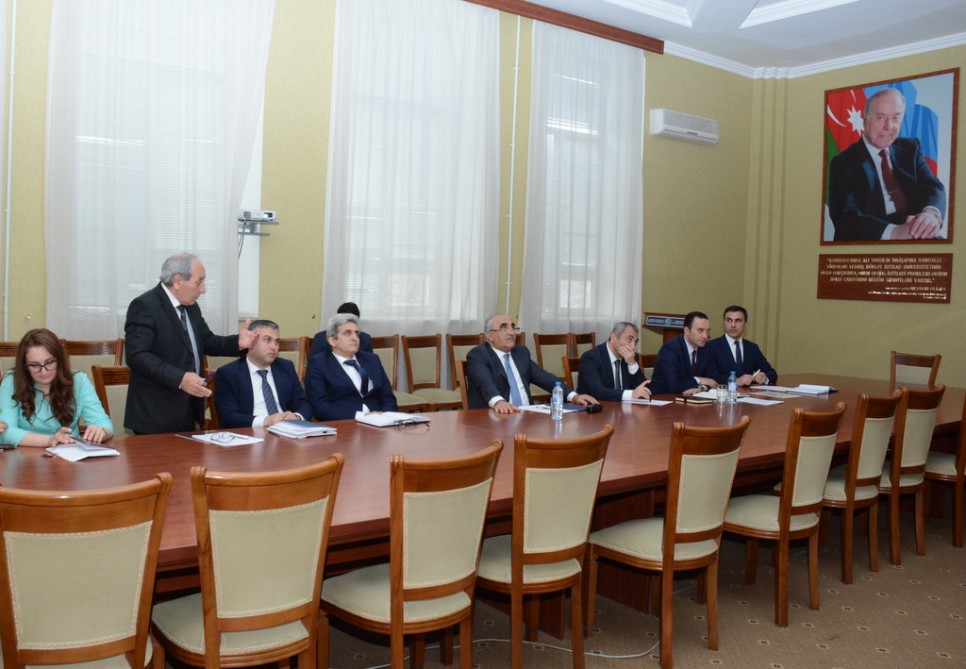 UNEC-də tələbə seçimi