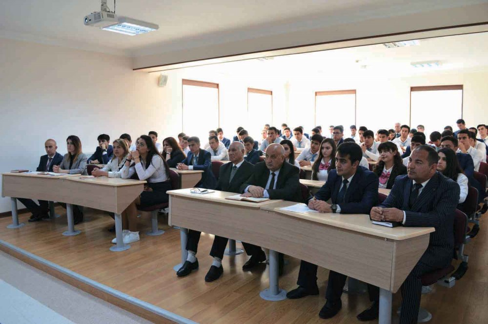 Naxçıvanın ali təhsil müəssisələrində startaplar ilə bağlı maarifləndirici tədbirlər təşkil olunub
