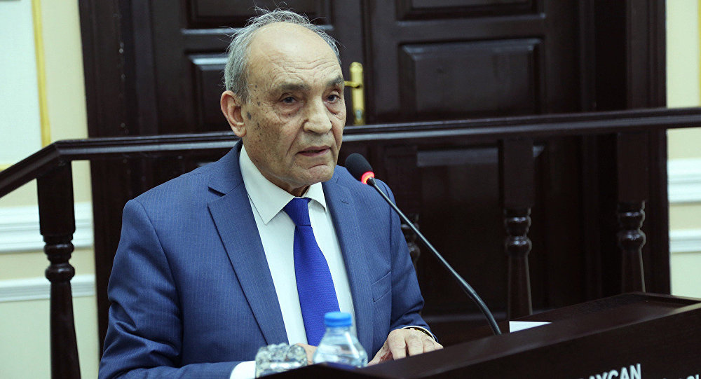 Dilçilik İnstitutunun direktoru: 
