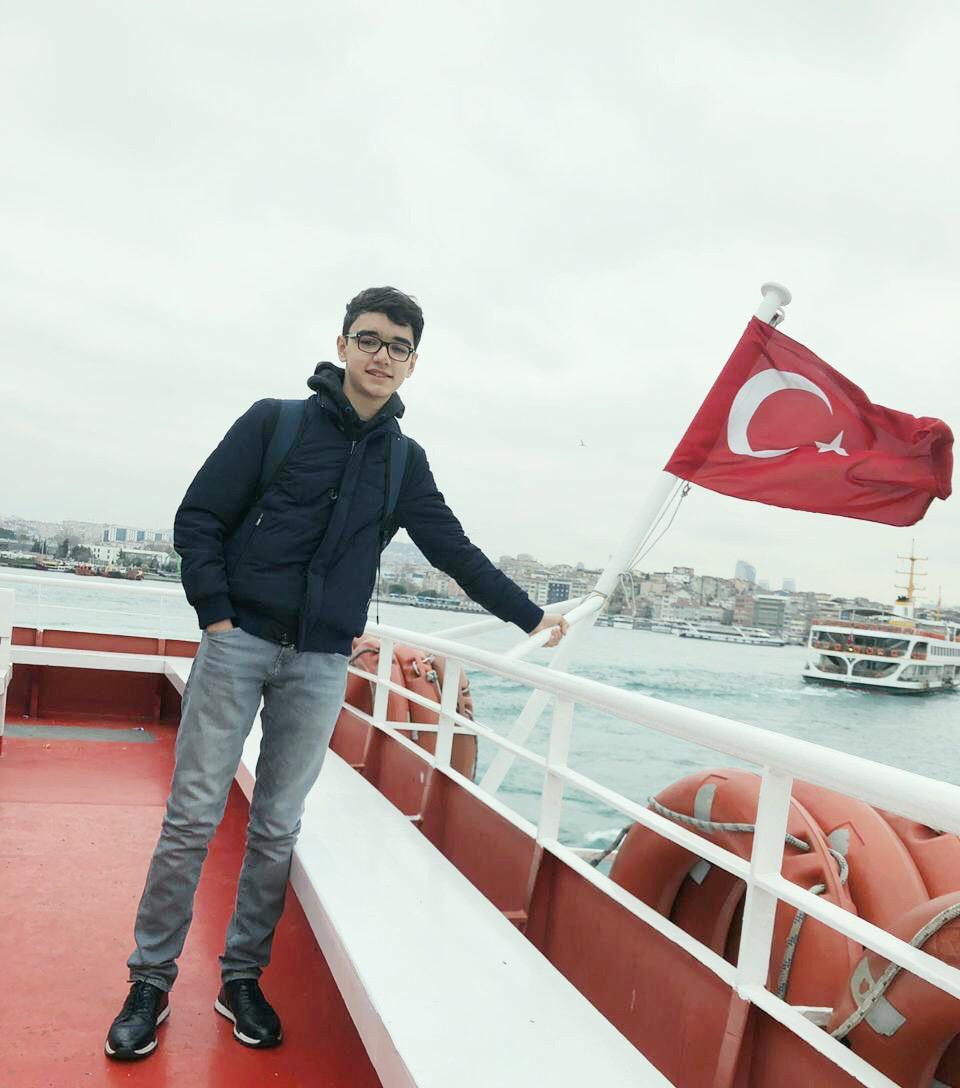 Türkiyədə yüksək təqaüd qazanan azərbaycanlı tələbəyə  iş təklif olundu