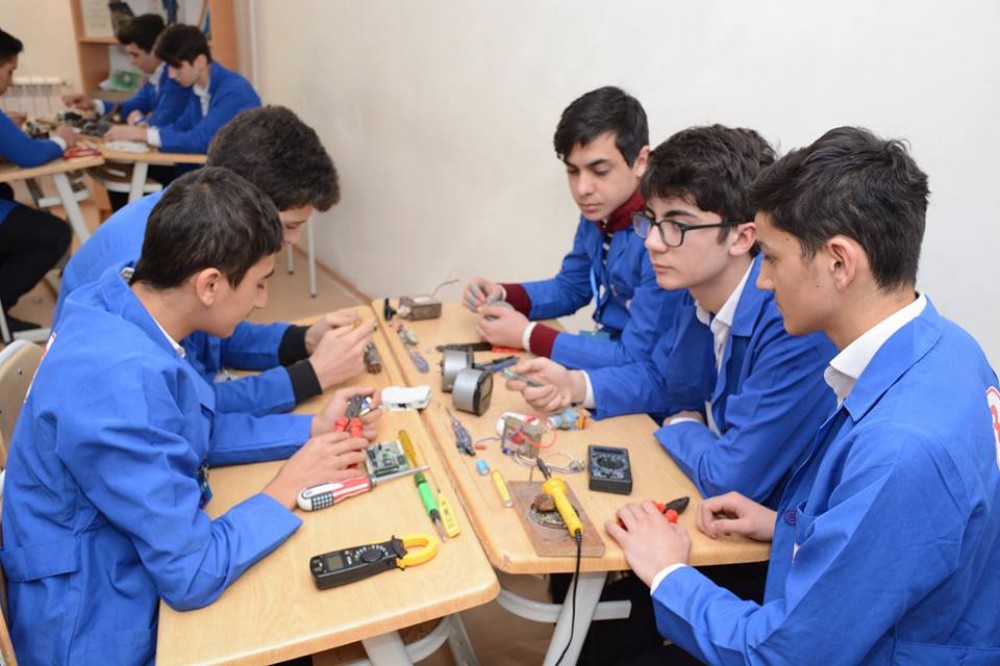 Peşə təhsilinə yeni nəfəs gətirən sistem - Alman metodu