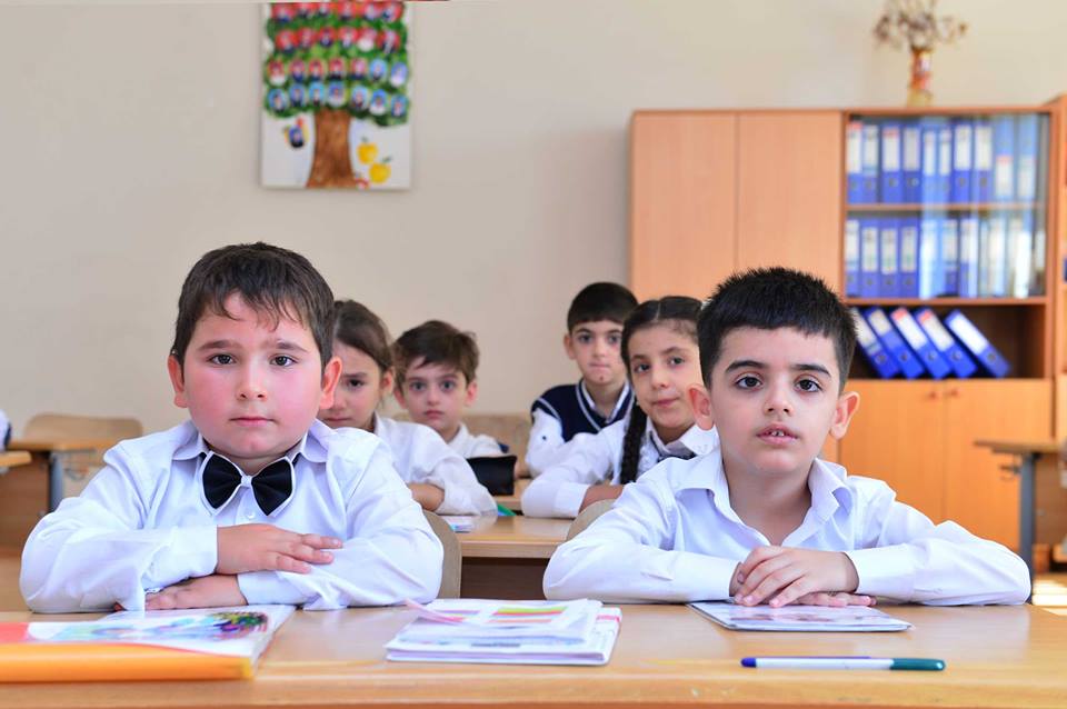 Valideyn yaxınlıqdakı məktəbdə hazırlıq qrupu olmadıqda digərinə müraciət edə bilər?-I sinfə qəbul