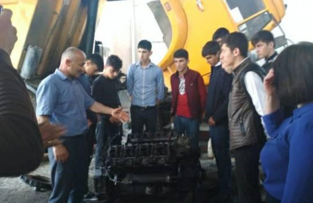 Peşə Təhsil Mərkəzinin tələbələri işəgötürənlərin fəaliyyəti ilə tanış olublar  