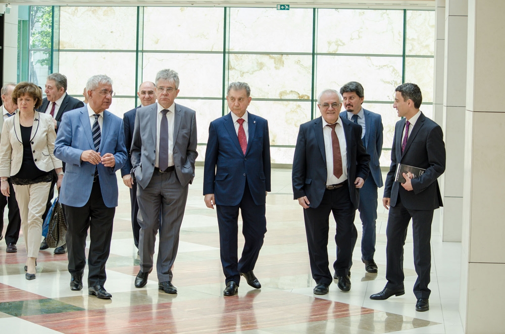ADA gənc alimlərin yetişdirilməsində Rusiya ilə əməkdaşlıq edəcək