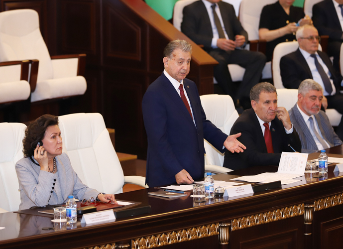 Afad Qurbanovun 90 illiyi münasibətilə Respublika Elmi Konfransı keçirilib