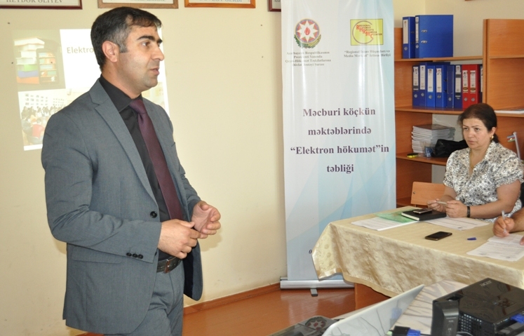 Məcburi köçkün  müəllimlər elektron təhsil resursları barədə bilgiləndirilib