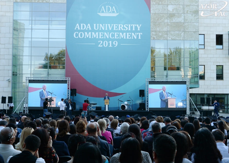 ADA Universitetində   “Məzun günü” 