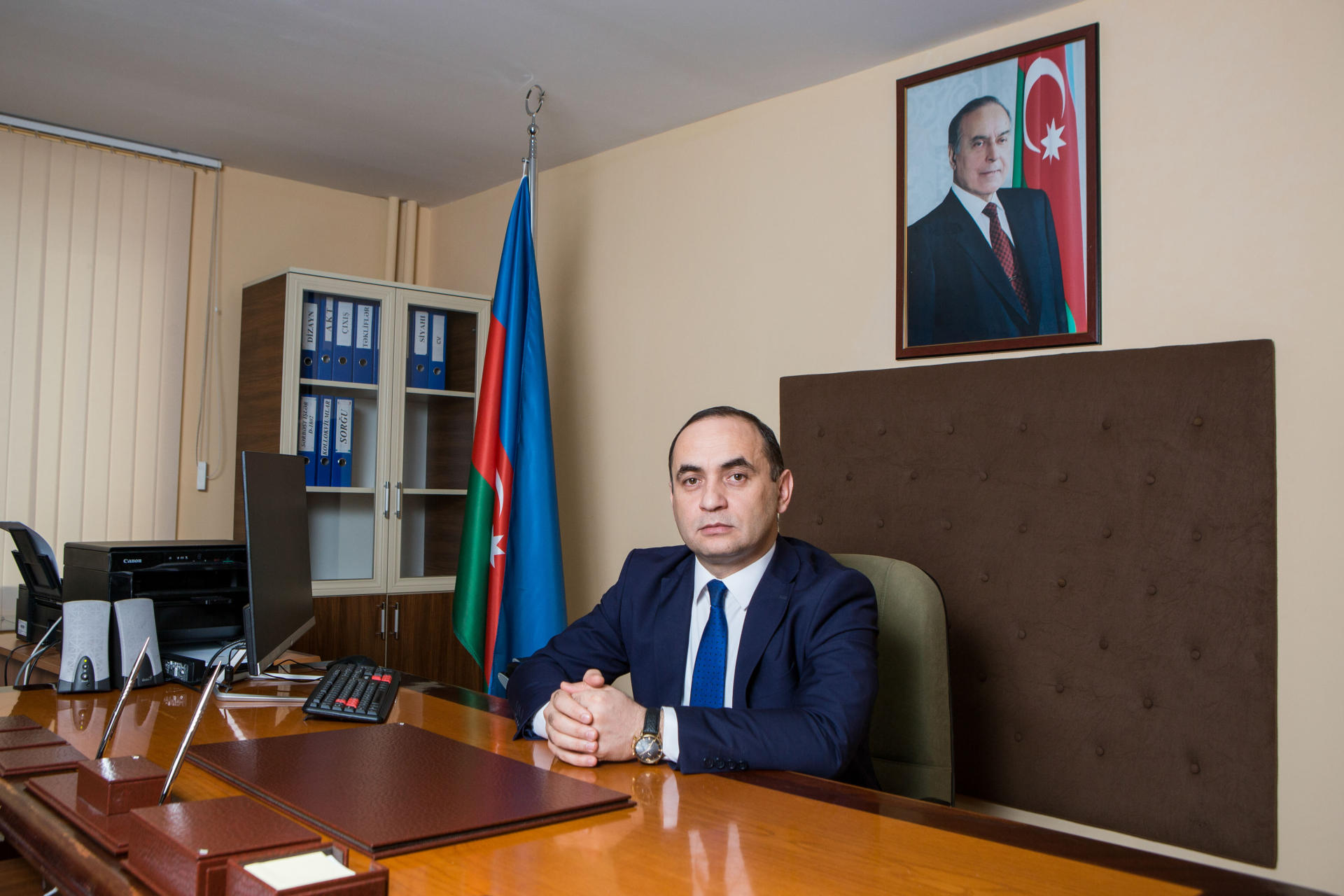 Rektor tələbələr və onların valideynlərinə müraciət etdi
