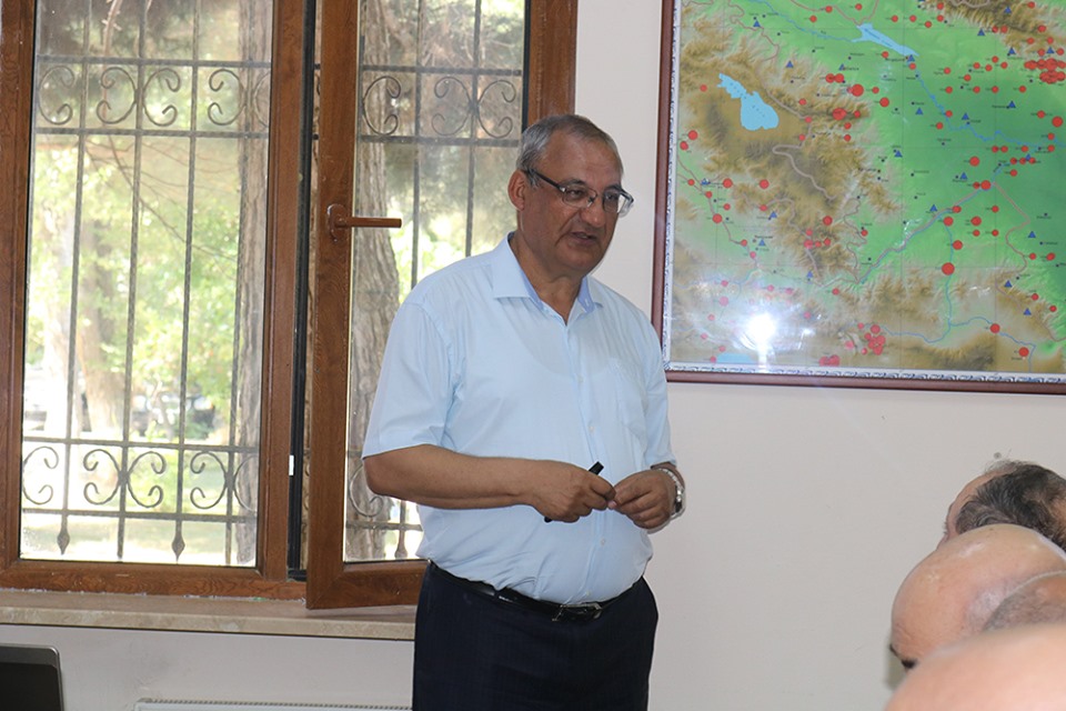 BMU-nun professorunun təşəbbüsü ilə planetlərdən birinə İmadəddin Nəsiminin adı verilib 