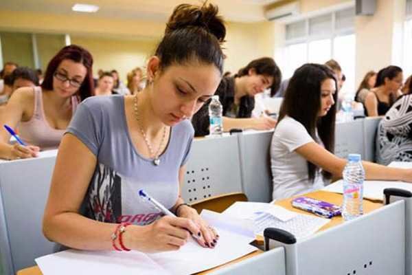 Bu gün 32 mindən çox şagird buraxılış imtahanı verir  