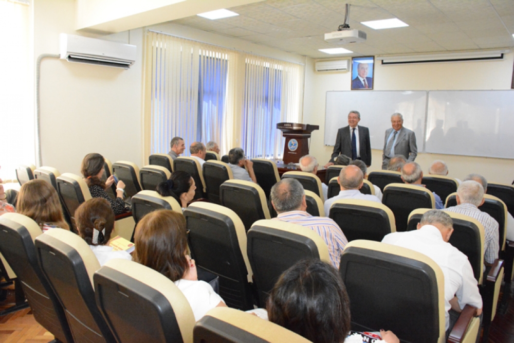 Riyaziyyat və Mexanika İnstitutunda seminar