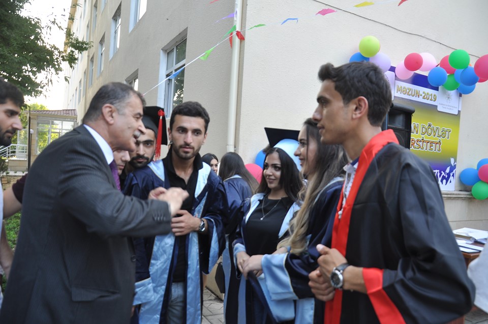 Lənkəran Dövlət Universitetində Məzun günü keçirildi -FOTOLAR