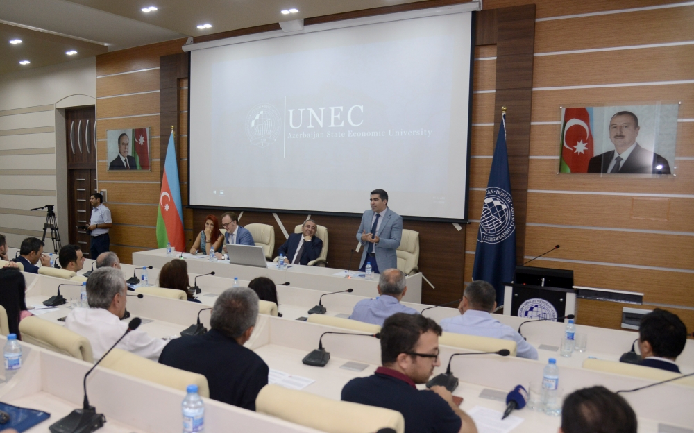 UNEC-in ikili diplom proqramlarının təqdimatı keçirilib  