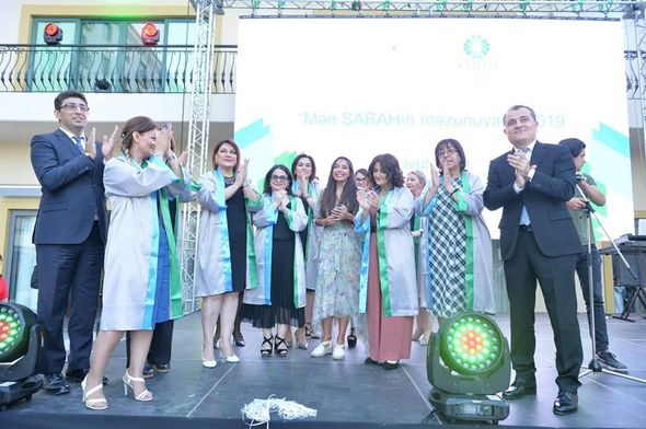 Leyla Əliyeva “Mən “SABAH”ın məzunuyam” mərasimində iştirak edib