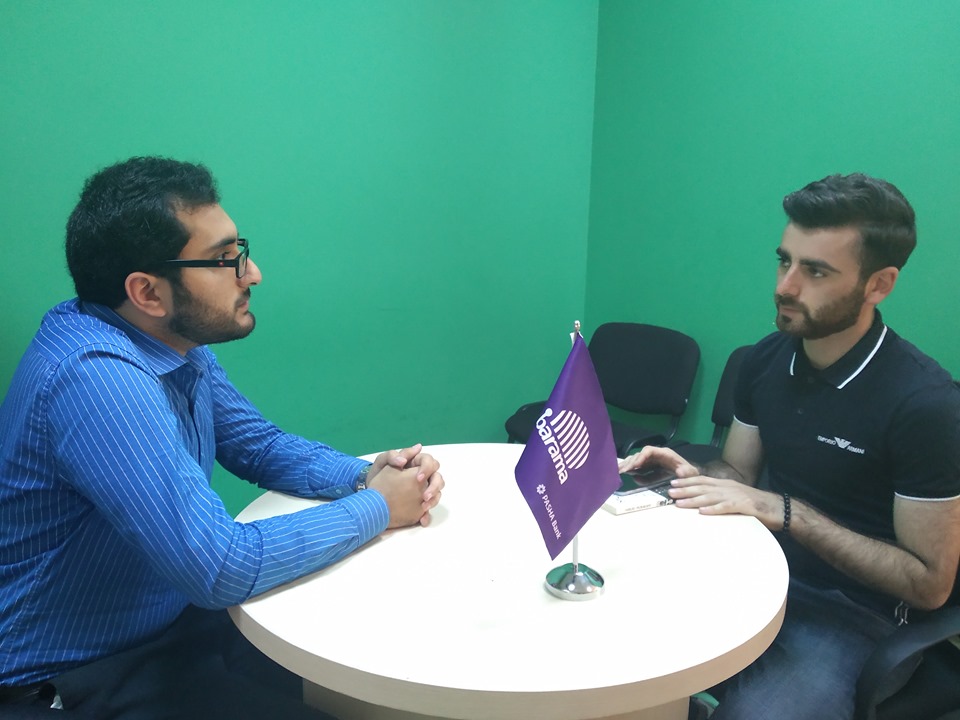 Sosial mediadakı “sosiallıq” özü də şübhə altındadır  