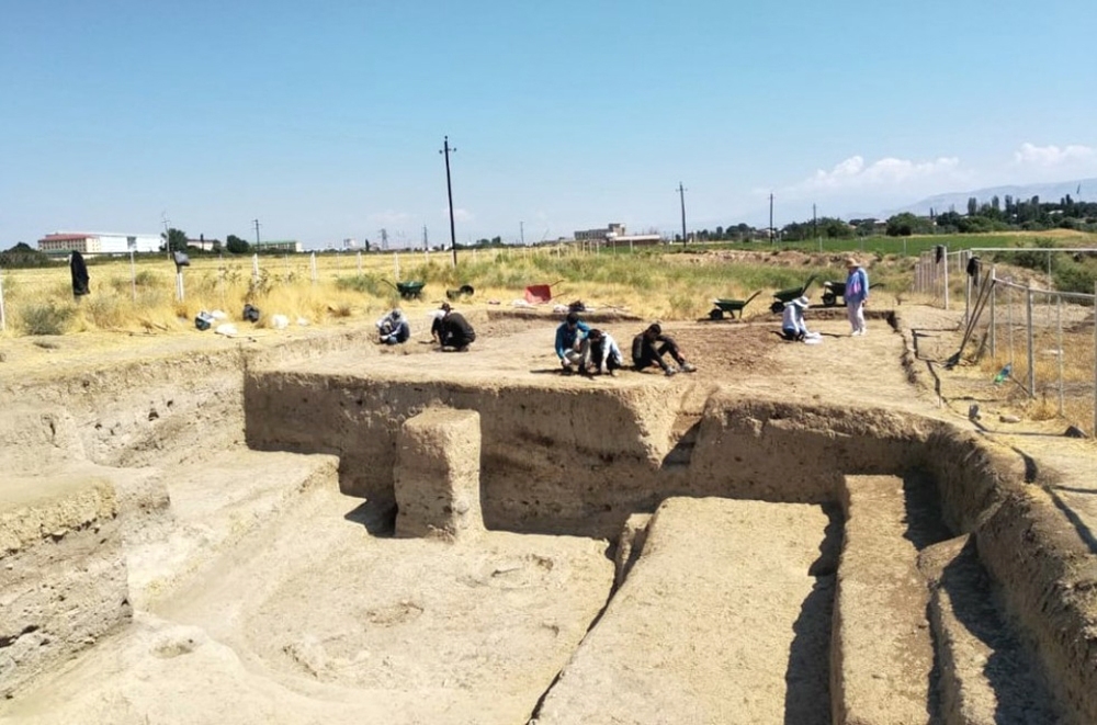 Naxçıvantəpə qədim yaşayış yerində arxeoloji tədqiqatlar aparılıb