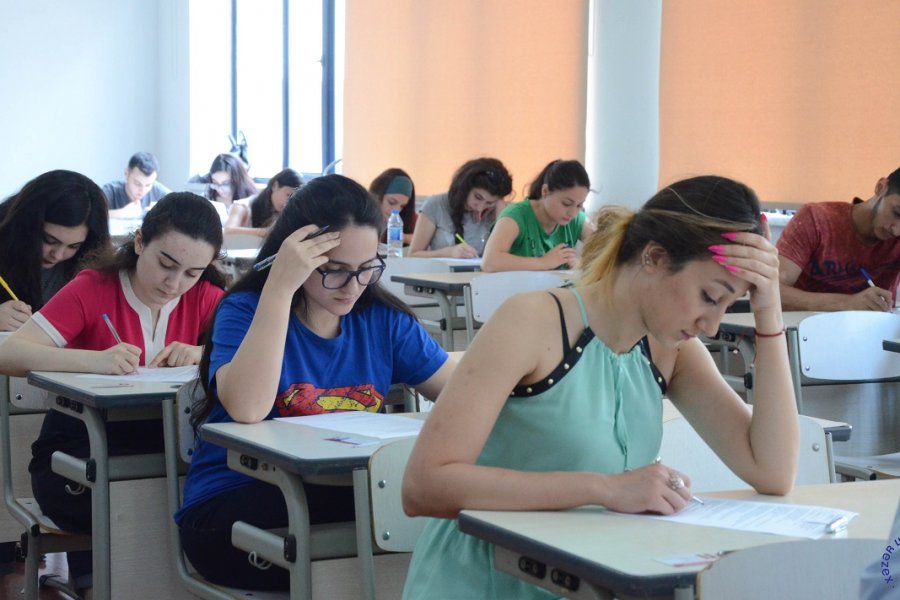 İxtisas seçimində abituriyentlərə ödənişsiz kömək - Bu ünvanlara müraciət etsinlər