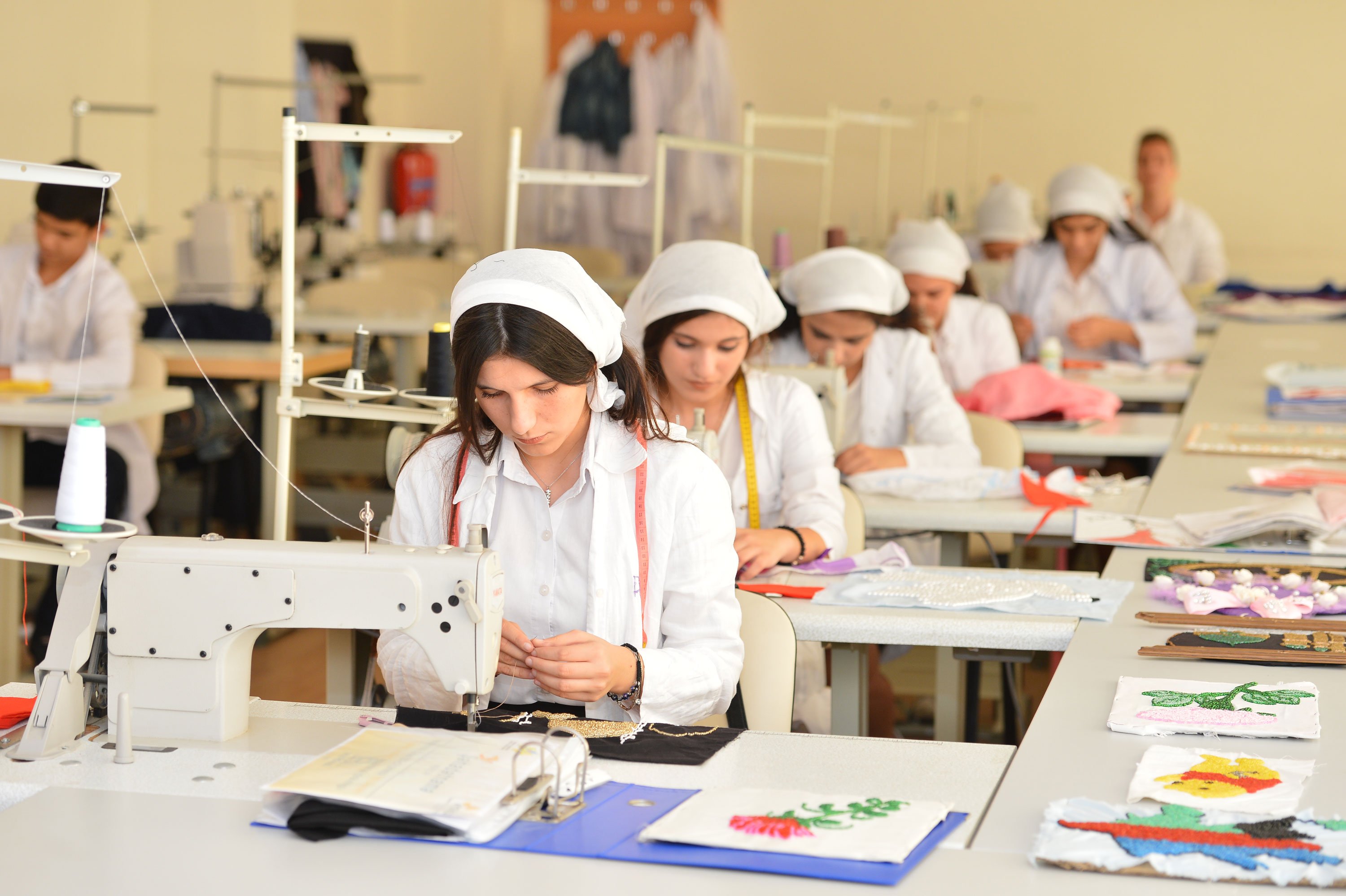 Bu təhsil müəssisələrində istənilən yaşda şəxslər oxuya bilərlər-Sənədlər qəbul olunur