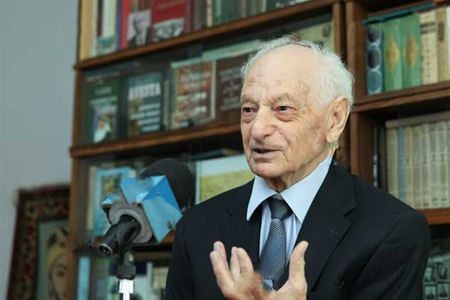 Tanınmış alim vəfat etdi