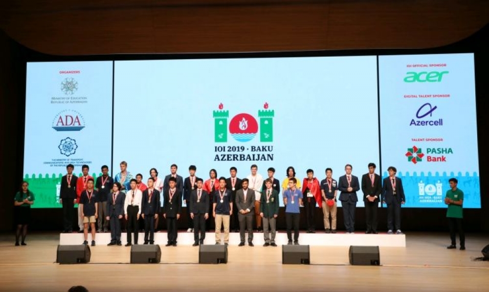 Macarıstanın Seqed şəhəri estafeti Bakıdan qəbul edib