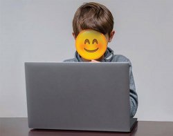 Uşaqların görüntülərini internetdə paylaşmağın fəsadları