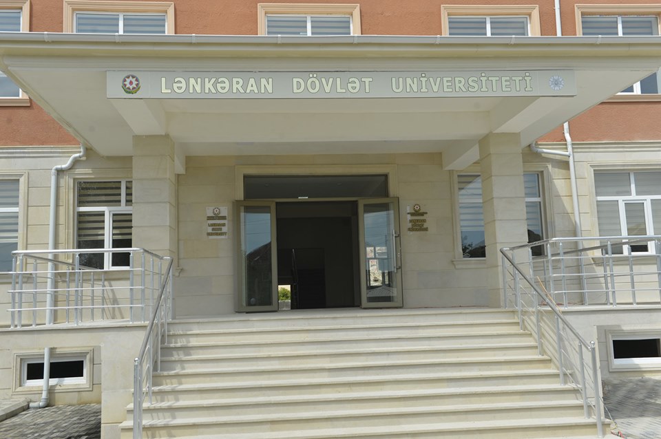 LDU yeni tədris ilini sürprizlərlə qarşılayır