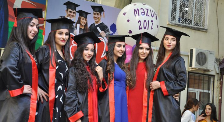 Azərbaycanda ali təhsil alan qadınların sayı artıb