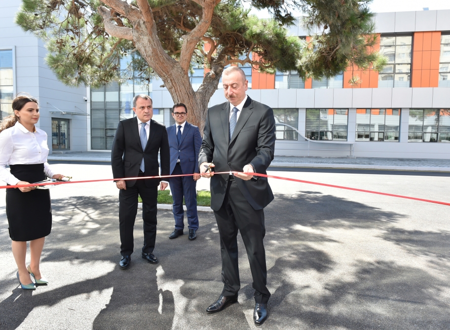 Prezident Peşə Təhsil Mərkəzinin açılışında iştirak edib - FOTOLAR