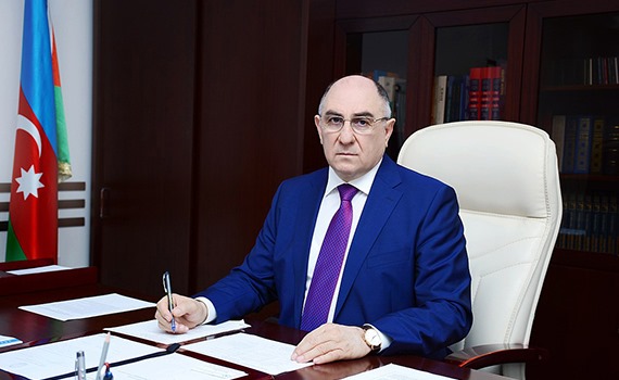 Rasim Əliquliyevə  yubiley medalı təqdim olundu