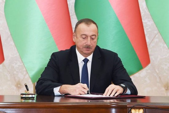 İlham Əliyev bu alimlərə fəxri ad verdi - SİYAHI