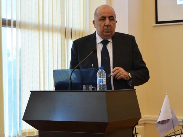 İnstitutda fundamental və təcrübi tədqiqatlar birgə aparılır
