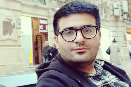 Siyasi fəal  İqtisad Universitetinə bərpa edilib