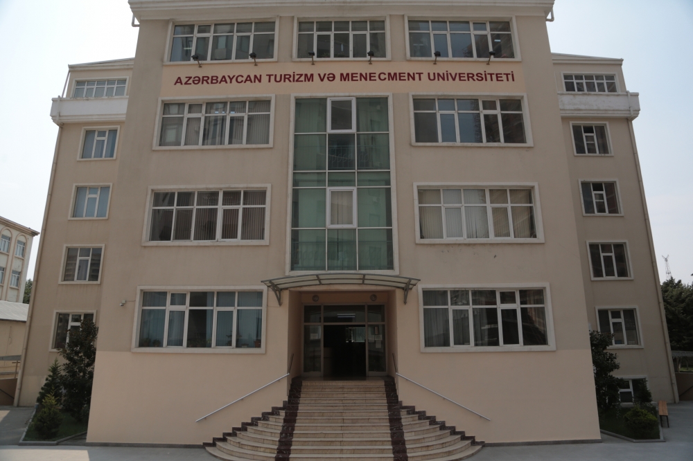 Daha bir universitetdə əməkhaqları artırıldı  