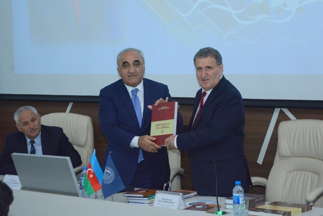 UNEC-də akademik Məmməd Cəfər Cəfərovun 110 illik yubileyi qeyd edilib