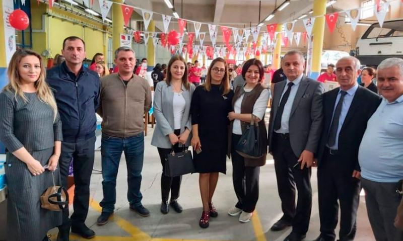 Peşə təhsili müəssisələrinin mühəndis-pedaqoji heyəti İzmirdə sərgidə iştirak edib