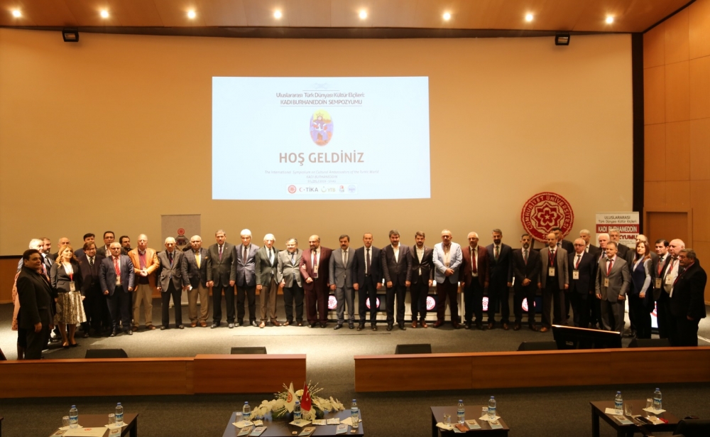 Folklor İnstitutunun əməkdaşı beynəlxalq konfransda məruzə edib