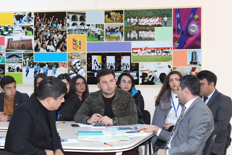 Region gənclərini dövlət qulluğuna təşviq edən layihə -FOTO  